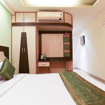 Treebo Trip Grand Regency Hotel Bangalore Exterior foto